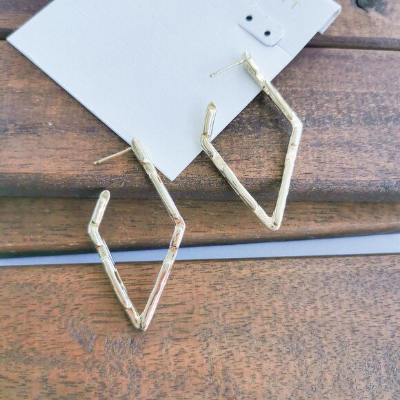 Kendra Scott Rylan Small Hoop Earrings. Gold - Picture 2 of 3